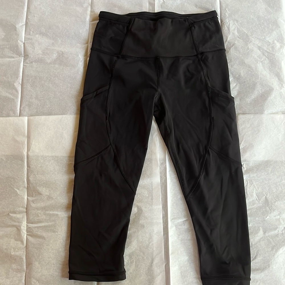 Women/ teen black Lulu lemon black leggings